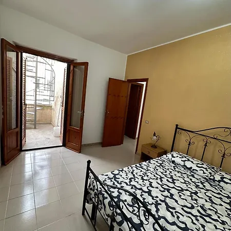 Fronte Mare Apartman *