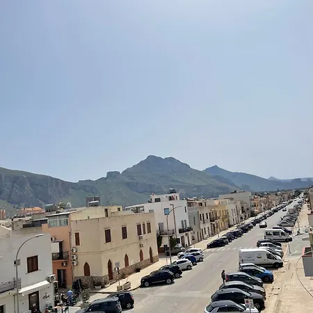 Fronte Mare Apartman *